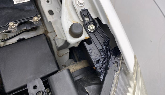 2019 Maruti S PRESSO VXI+, Petrol, Manual, 52,317 km, Left headlight - Clamp has minor damage