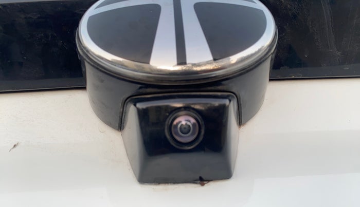 2025 Tata NEXON Fearless Plus (PS) 1.2 iCNG 6MT Dual Tone, CNG, Manual, 8,858 km, Parking Camera