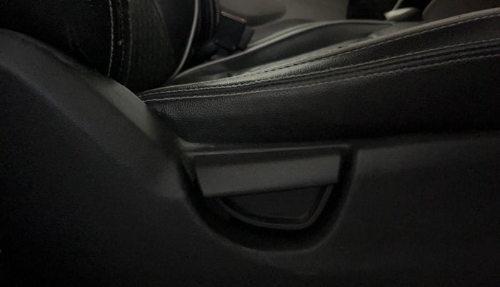 2021 Hyundai NEW SANTRO MAGNA EXECUTIVE CNG, CNG, Manual, 94,018 km, Driver Side Adjustment Panel