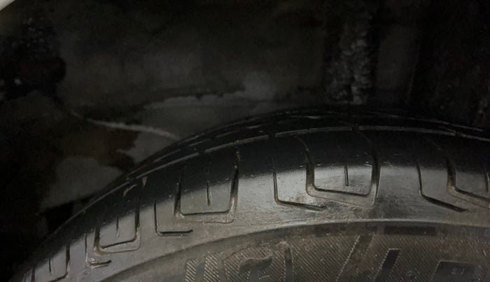 2021 Hyundai NEW SANTRO MAGNA EXECUTIVE CNG, CNG, Manual, 94,018 km, Left Rear Tyre Tread