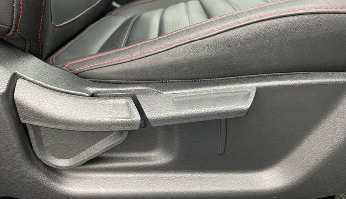 2020 KIA SELTOS GTX 1.4 GDI PETROL, Petrol, Manual, 12,499 km, Driver Side Adjustment Panel