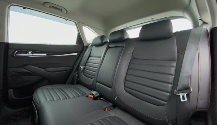 2020 KIA SELTOS GTX 1.4 GDI PETROL, Petrol, Manual, 12,499 km, Right Side Rear Door Cabin