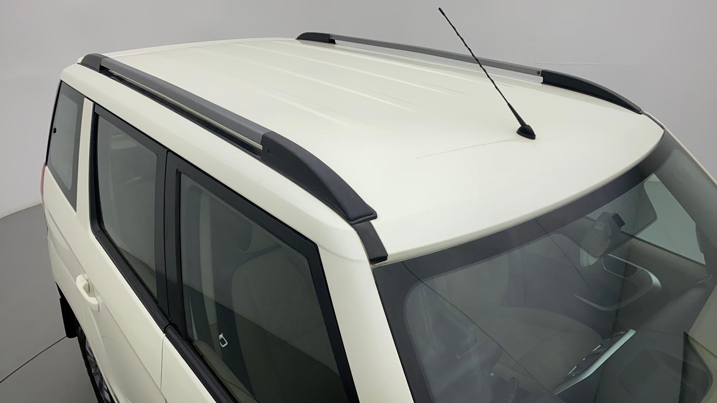 2018 Mahindra TUV300 T10 MT, Diesel, Manual, 1,19,191 km, Roof/Sunroof View