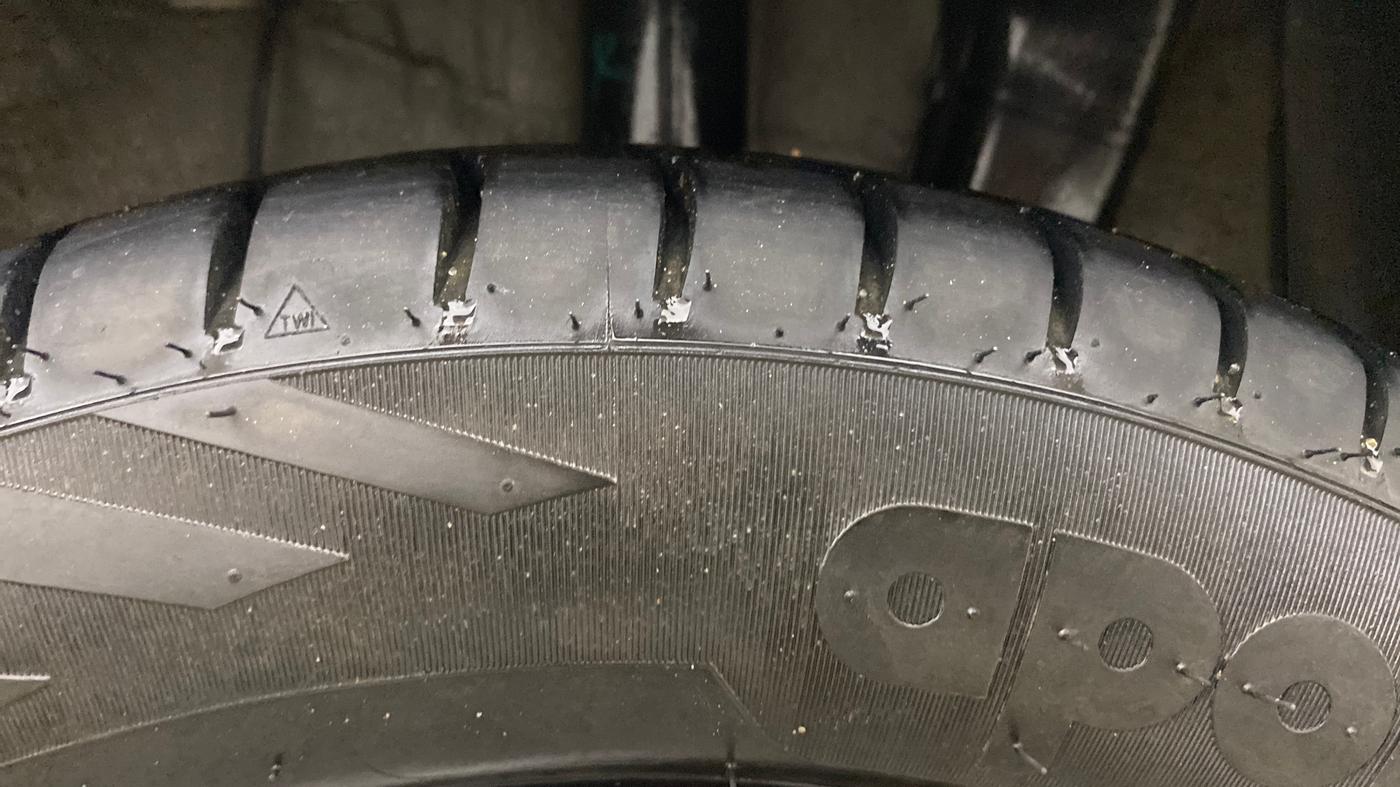 2016 Hyundai Xcent S 1.2, Petrol, Manual, 60,099 km, Left Rear Tyre Tread