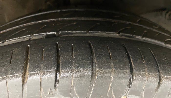 2013 Honda Amaze 1.5 SMT I DTEC, Diesel, Manual, 89,450 km, Right Front Tyre Tread