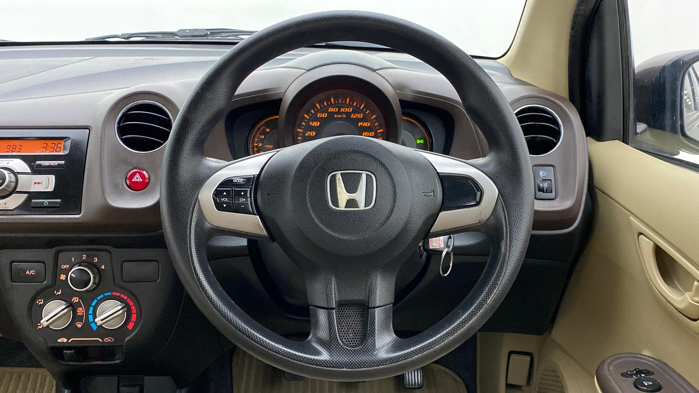 2013 Honda Amaze 1.5 SMT I DTEC, Diesel, Manual, 89,450 km, Steering Wheel Close Up