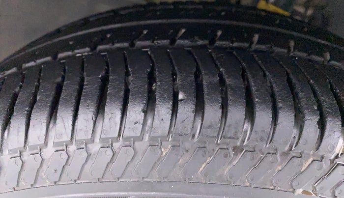 2019 Ford Ecosport 1.5TITANIUM TDCI, Diesel, Manual, 26,122 km, Left Front Tyre Tread