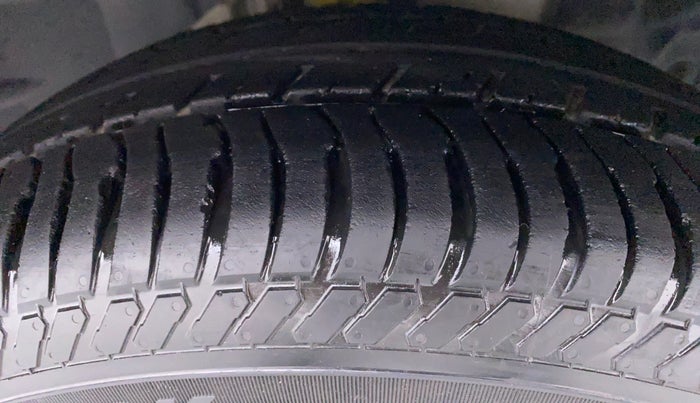 2019 Ford Ecosport 1.5TITANIUM TDCI, Diesel, Manual, 26,122 km, Right Front Tyre Tread