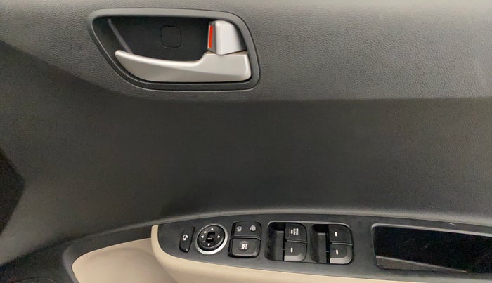 2014 Hyundai Xcent SX AT 1.2 (O), Petrol, Automatic, 10,770 km, Driver Side Door Panels Control