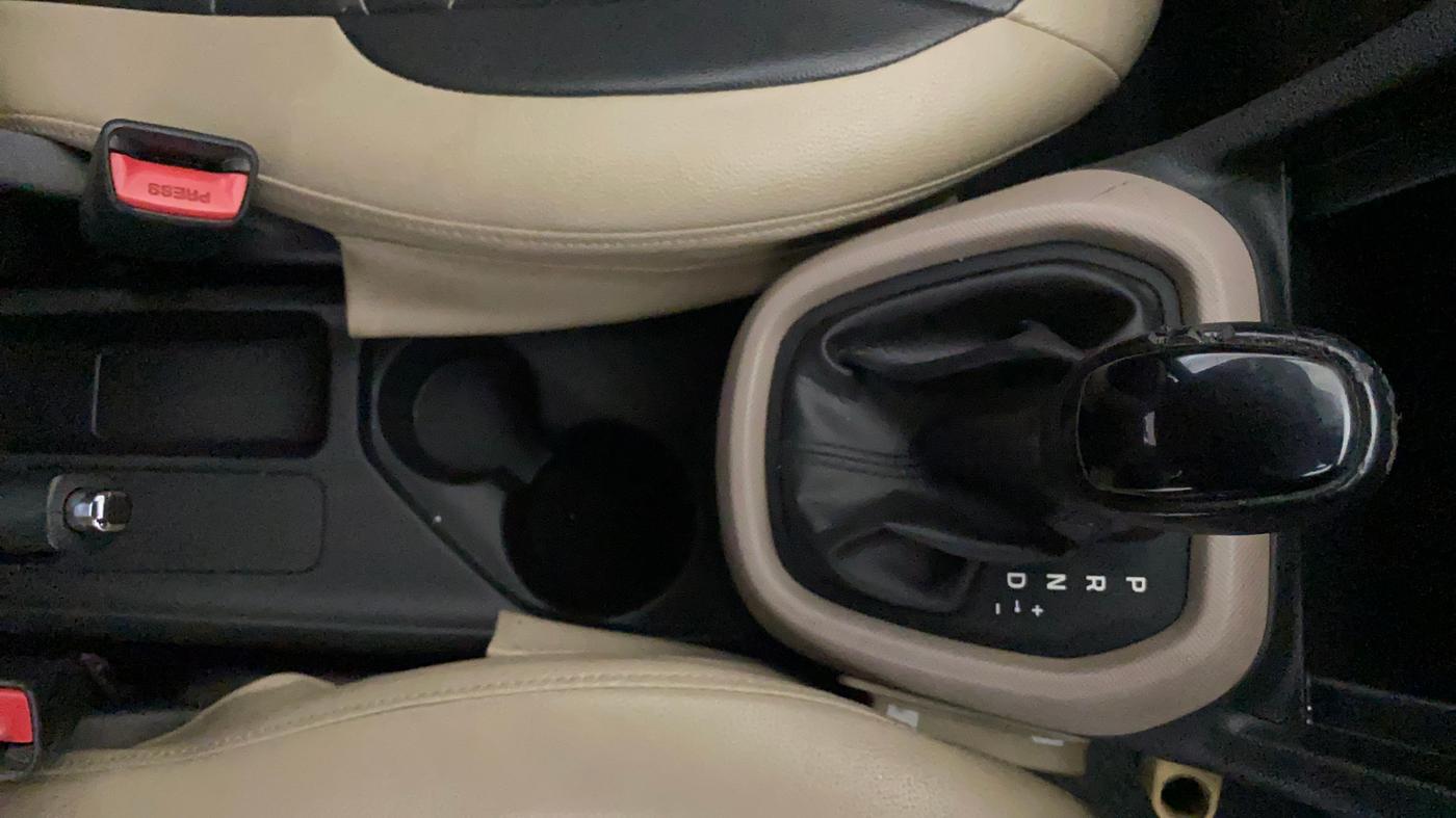 2014 Hyundai Xcent SX AT 1.2 (O), Petrol, Automatic, 10,886 km, Gear Lever