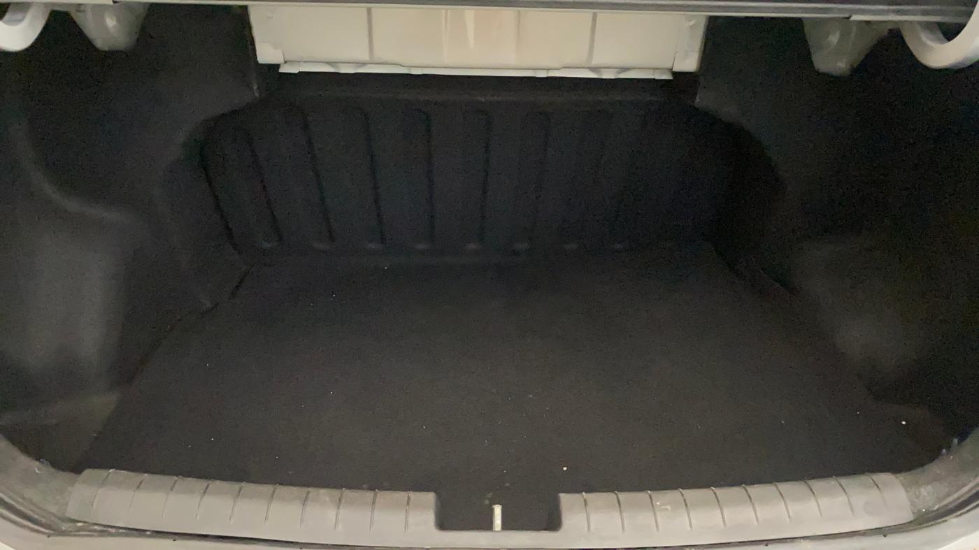 2014 Hyundai Xcent SX AT 1.2 (O), Petrol, Automatic, 10,886 km, Boot Inside