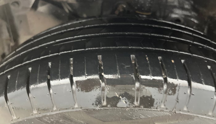 2018 Honda Amaze 1.2L I-VTEC VX, Petrol, Manual, 63,933 km, Left Front Tyre Tread