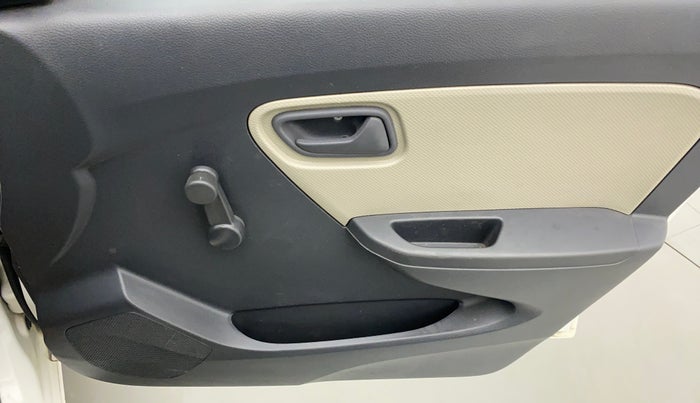 2014 Maruti Alto K10 LXI, Petrol, Manual, 49,198 km, Driver Side Door Panels Control