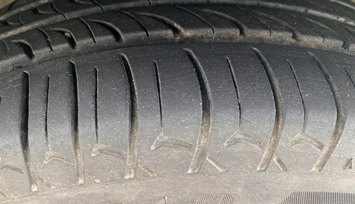 2018 Maruti Celerio VXI, Petrol, Manual, 52,037 km, Right Front Tyre Tread