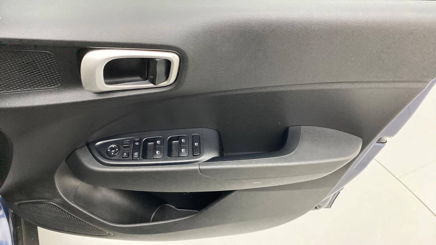 2020 Hyundai VENUE 1.0L Turbo GDI SX MT, Petrol, Manual, 25,016 km, Driver Side Door Panels Control