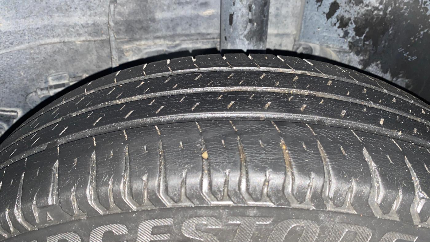 2022 Tata ALTROZ XE PETROL, Petrol, Manual, 47,497 km, Left Rear Tyre Tread