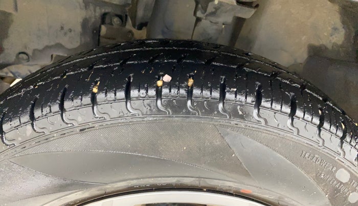 2018 Renault Kwid CLIMBER 1.0 AMT, Petrol, Automatic, 32,157 km, Left Front Tyre Tread