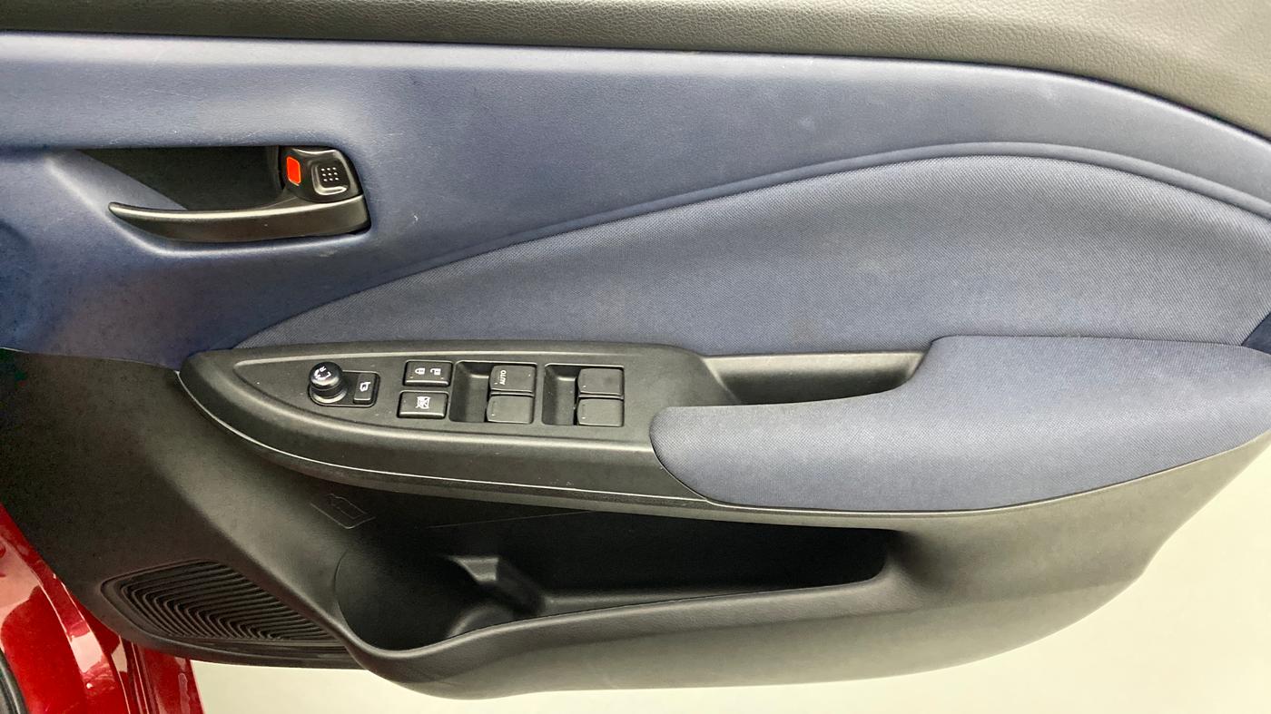 2022 Maruti Baleno DELTA PETROL 1.2, Petrol, Manual, 5,247 km, Driver Side Door Panels Control