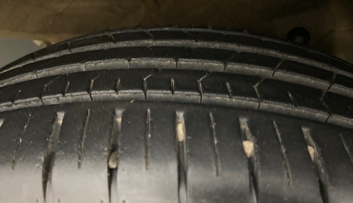 2022 Maruti Baleno DELTA PETROL 1.2, Petrol, Manual, 5,247 km, Right Rear Tyre Tread