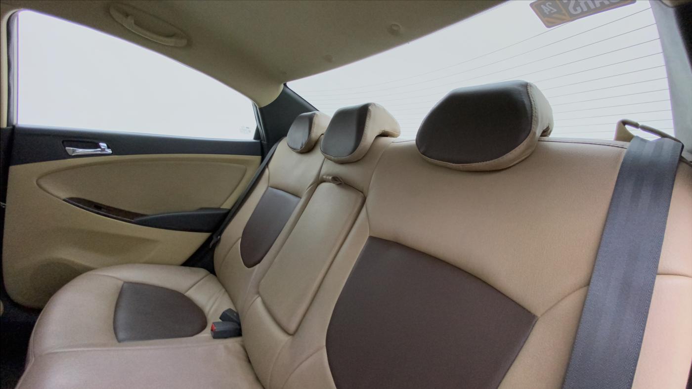 2012 Hyundai Verna FLUIDIC 1.6 VTVT SX, Petrol, Manual, 46,123 km, Right Side Rear Door Cabin