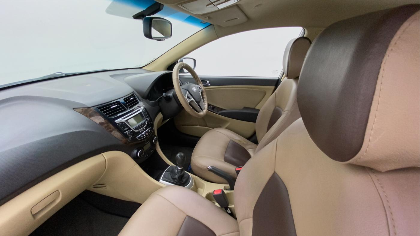 2012 Hyundai Verna FLUIDIC 1.6 VTVT SX, Petrol, Manual, 46,123 km, Right Side Front Door Cabin