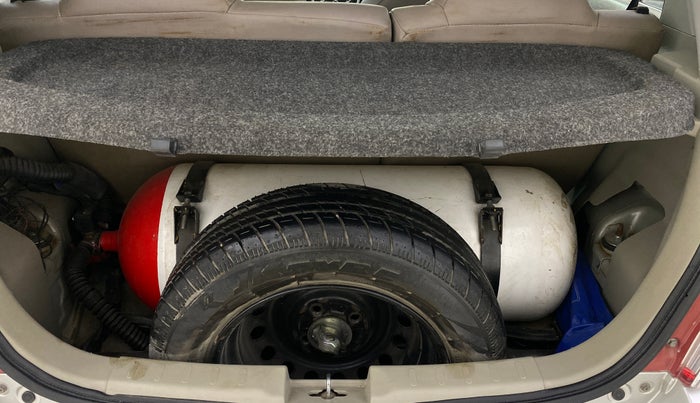 2016 Maruti Celerio VXI CNG, CNG, Manual, 41,415 km, Boot Inside