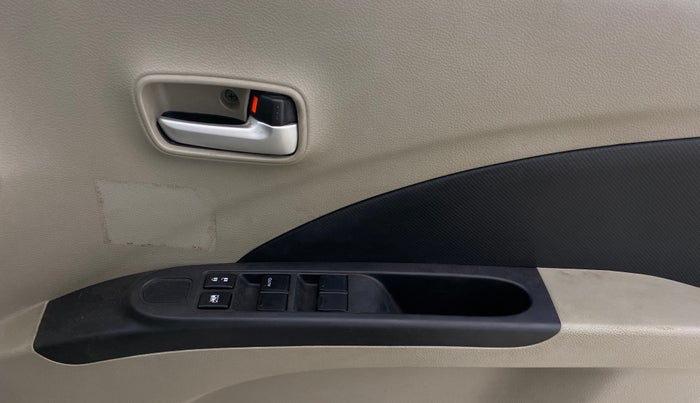 2016 Maruti Celerio VXI CNG, CNG, Manual, 41,415 km, Driver Side Door Panels Control