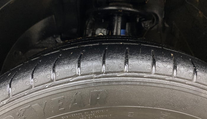 2019 Maruti Baleno ZETA PETROL 1.2, Petrol, Manual, 56,319 km, Left Front Tyre Tread