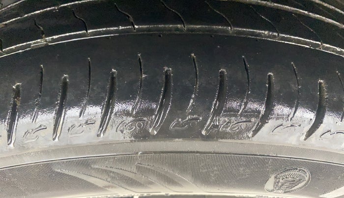 2020 Maruti Vitara Brezza LXI, Petrol, Manual, 68,746 km, Left Rear Tyre Tread
