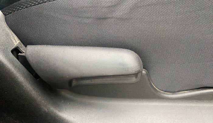 2020 Maruti Vitara Brezza LXI, Petrol, Manual, 68,746 km, Driver Side Adjustment Panel