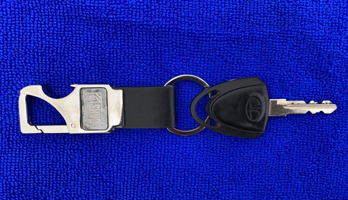 2016 Tata Nano TWIST XTA, Petrol, Automatic, 3,509 km, Key Close up