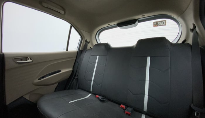 2018 Hyundai NEW SANTRO SPORTZ MT, Petrol, Manual, 27,171 km, Right Side Rear Door Cabin