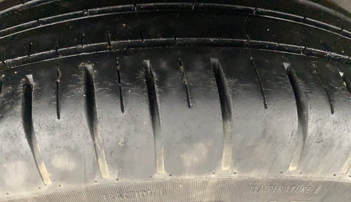 2021 Maruti Swift ZXI PLUS, Petrol, Manual, 28,863 km, Right Rear Tyre Tread