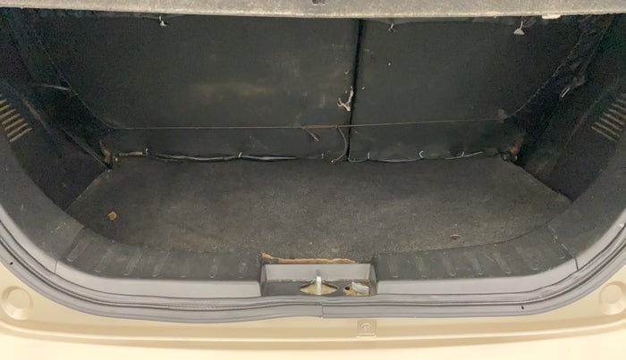 2015 Maruti Wagon R 1.0 VXI, Petrol, Manual, 78,101 km, Boot Inside