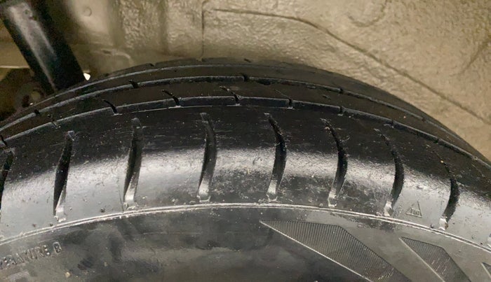 2015 Maruti Wagon R 1.0 VXI, Petrol, Manual, 78,101 km, Right Rear Tyre Tread