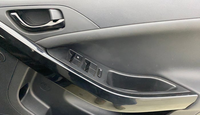 2023 Tata NEXON XZ PLUS PETROL DARK EDITION, Petrol, Manual, 21,098 km, Driver Side Door Panels Control