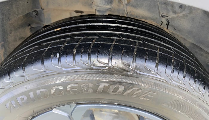 2023 Tata NEXON XZ PLUS PETROL DARK EDITION, Petrol, Manual, 21,098 km, Right Rear Tyre Tread