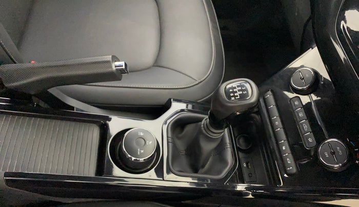 2023 Tata NEXON XZ PLUS PETROL DARK EDITION, Petrol, Manual, 21,098 km, Gear Lever