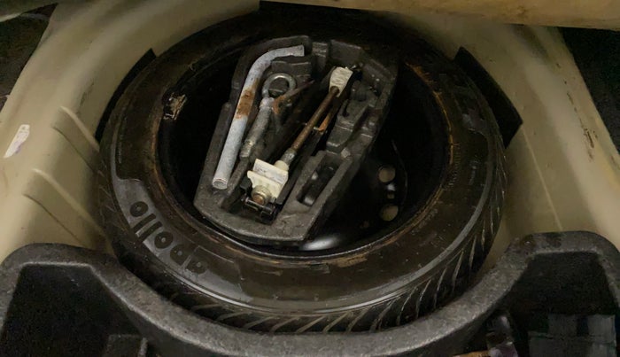 2012 Skoda Rapid ELEGANCE 1.6 TDI CR MT, Diesel, Manual, 75,626 km, Spare Tyre