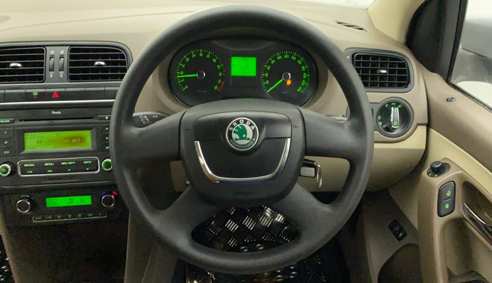 2012 Skoda Rapid ELEGANCE 1.6 TDI CR MT, Diesel, Manual, 75,626 km, Steering Wheel Close Up