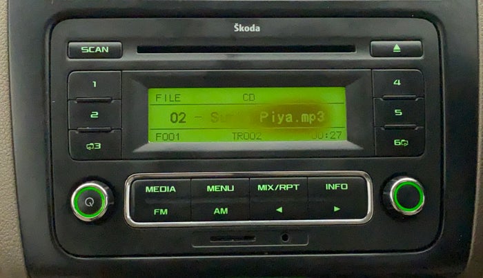 2012 Skoda Rapid ELEGANCE 1.6 TDI CR MT, Diesel, Manual, 75,626 km, Infotainment System