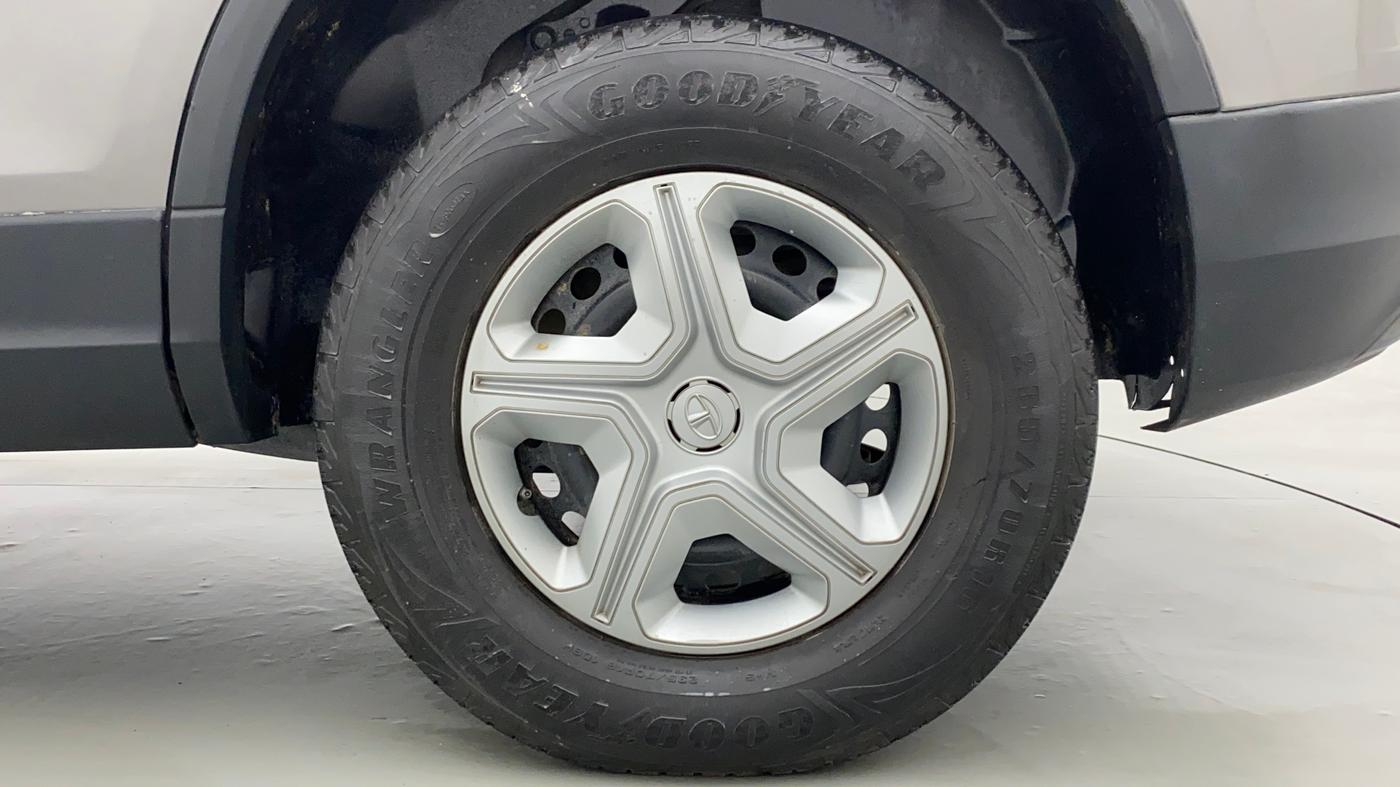 2019 Tata Harrier XM 2.0L Kryotec, Diesel, Manual, 50,053 km, Left Rear Wheel