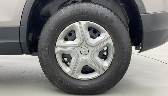 2019 Tata Harrier XM 2.0L Kryotec, Diesel, Manual, 50,053 km, Left Rear Wheel