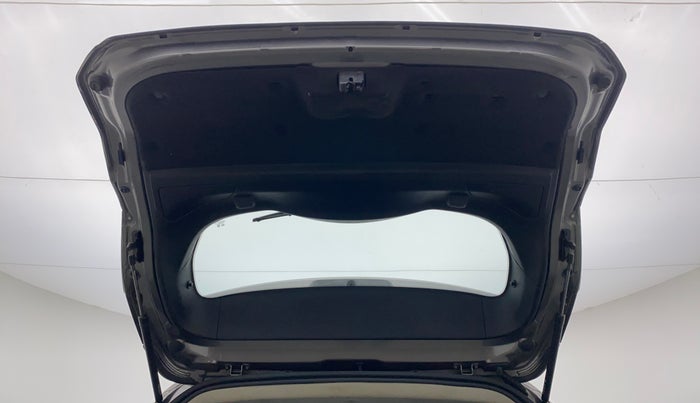 2019 Tata Harrier XM 2.0L Kryotec, Diesel, Manual, 50,053 km, Boot Door Open