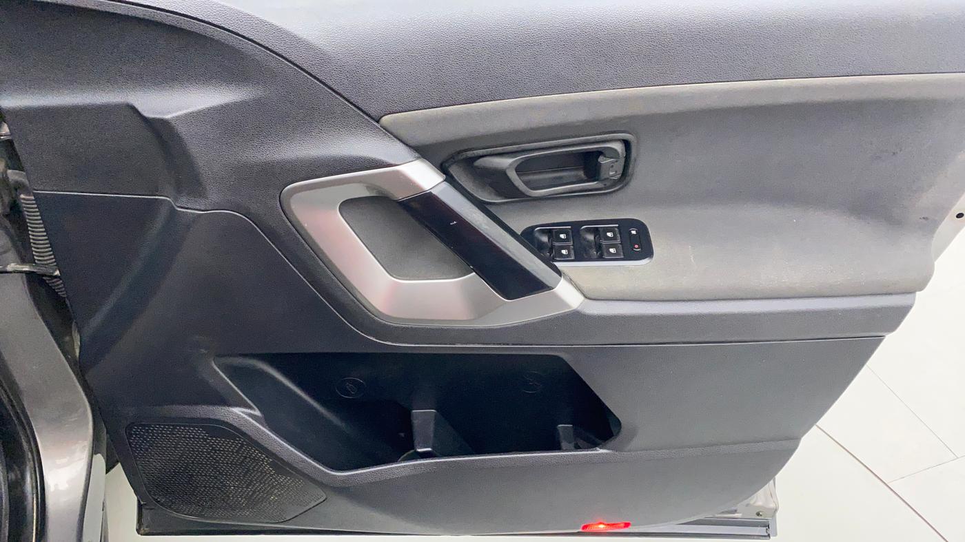 2019 Tata Harrier XM 2.0L Kryotec, Diesel, Manual, 50,053 km, Driver Side Door Panels Control