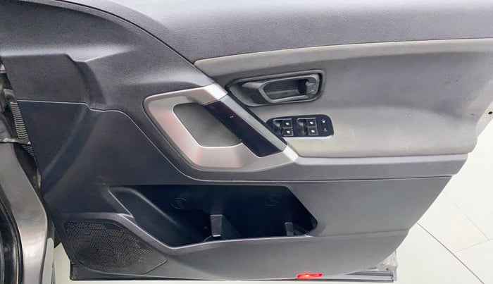 2019 Tata Harrier XM 2.0L Kryotec, Diesel, Manual, 50,053 km, Driver Side Door Panels Control