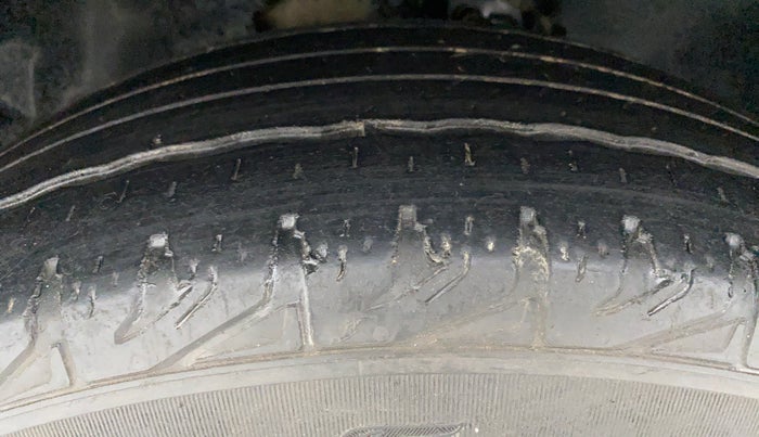 2019 Tata Harrier XM 2.0L Kryotec, Diesel, Manual, 50,053 km, Left Front Tyre Tread