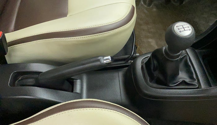 2013 Maruti Swift VXI D, Petrol, Manual, 43,787 km, Gear Lever