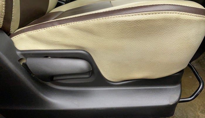 2013 Maruti Swift VXI D, Petrol, Manual, 43,787 km, Driver Side Adjustment Panel