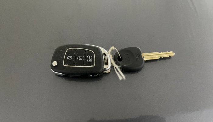 2017 Hyundai Elite i20 SPORTZ 1.2, Petrol, Manual, 61,307 km, Key Close Up